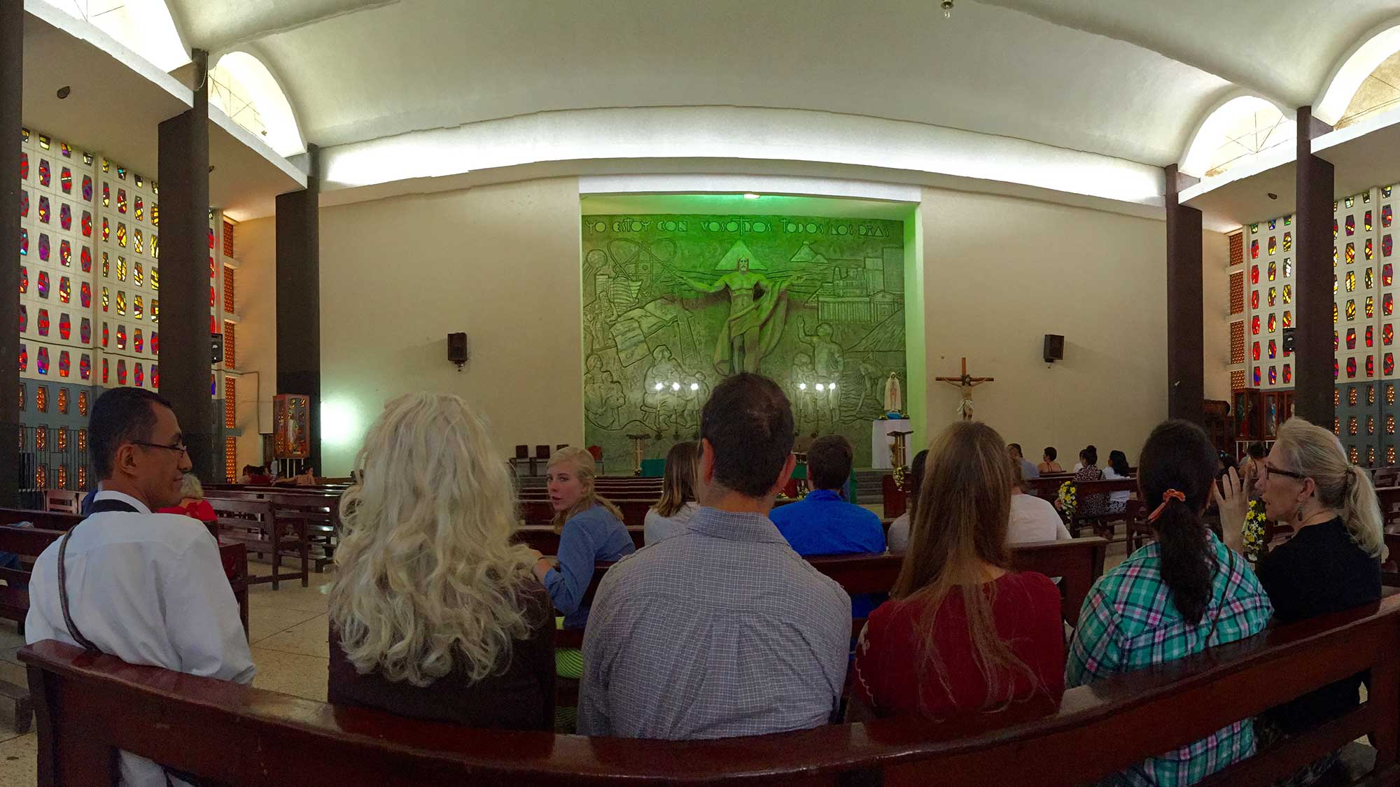 Seattle University students and faculty attend mass in church