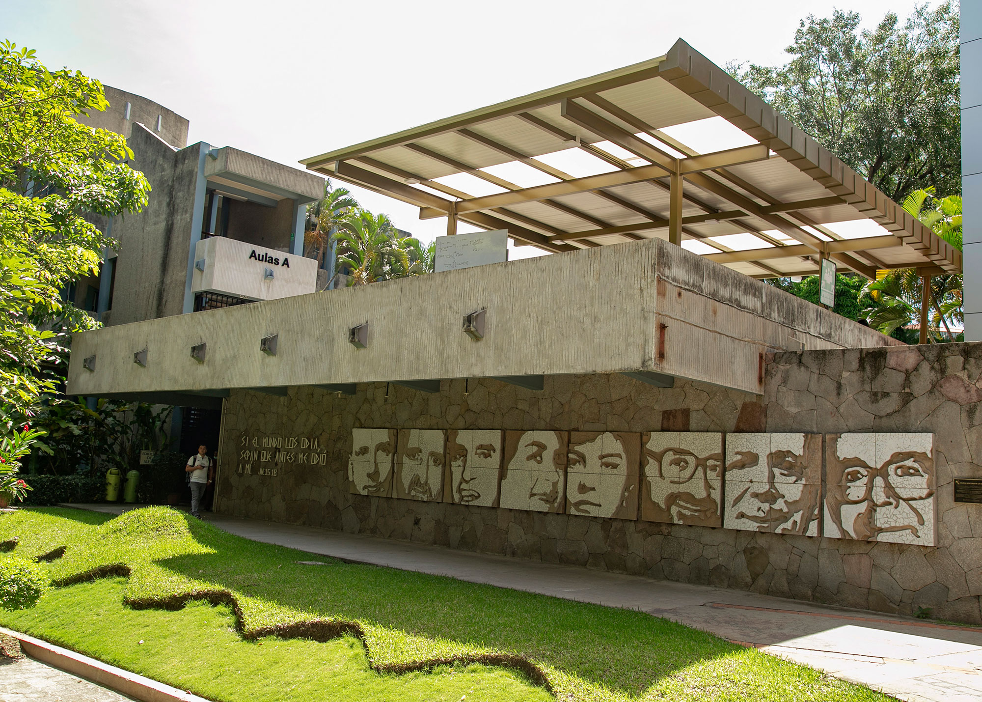 UCA el Salvador campus