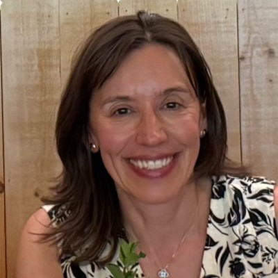 Nicole Bahr.jpg