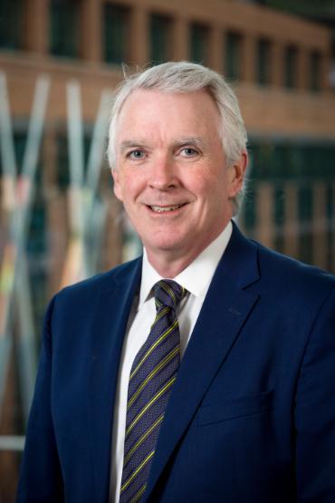 Headshot of Dr. Thomas J. Lynch Jr.