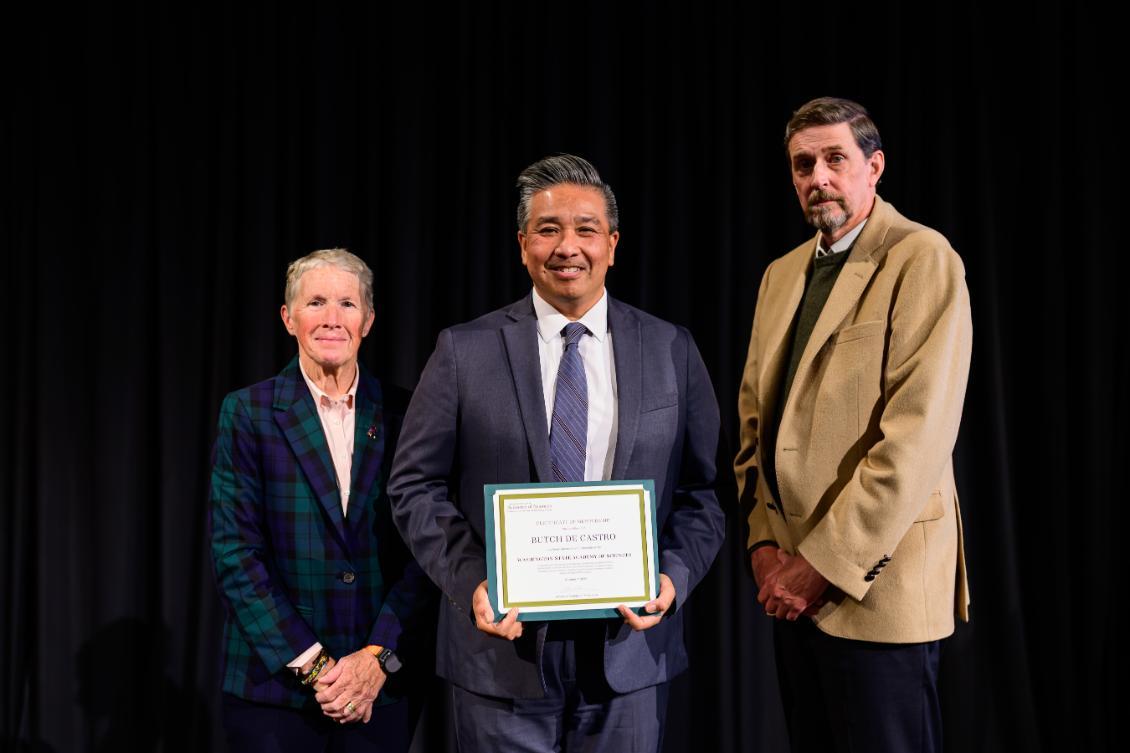 Butch de Castro state award