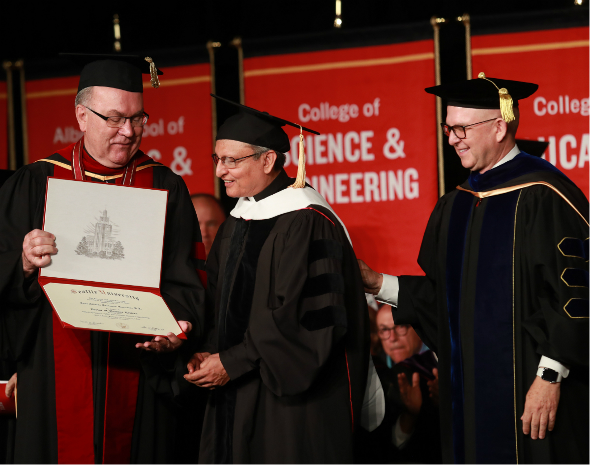 José Alberto “Chepe” Idiaquez, S.J, president of the University of Central America, received an honorary degree from Seattle U presented by President Stephen Sundborg, SJ, and Provost Shane Martin.
